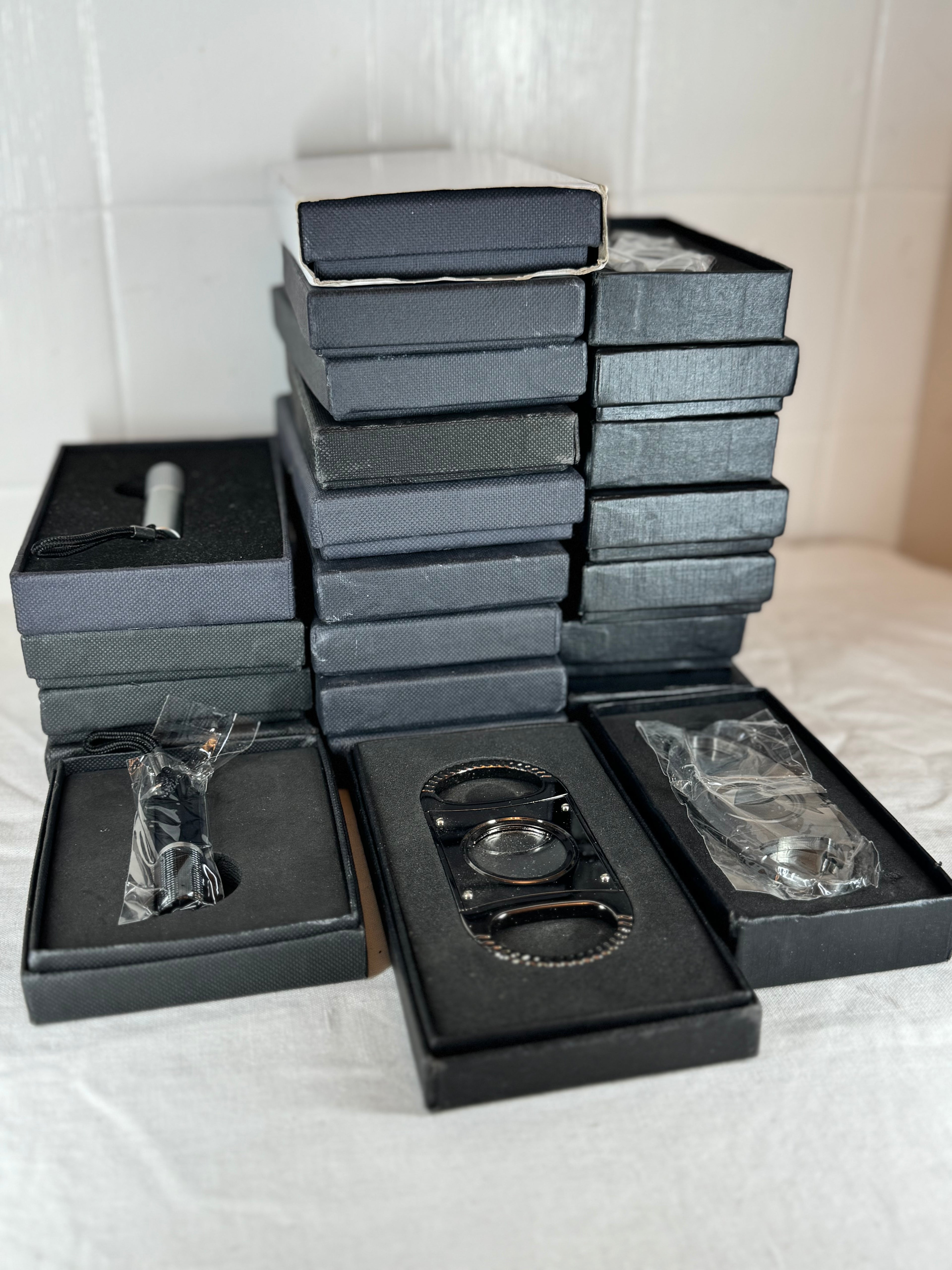 Joblot Cigar piercers and cutters NEW