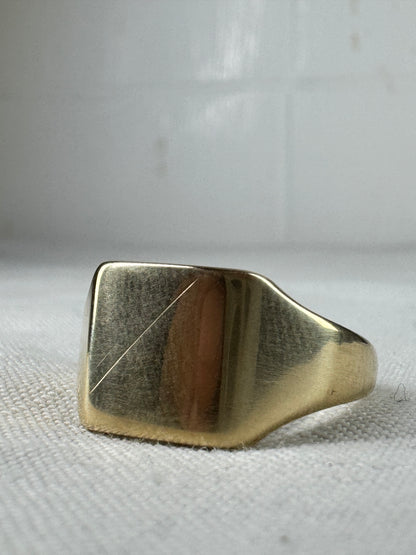 Vintage 9ct Yellow Gold Square Signet Ring
