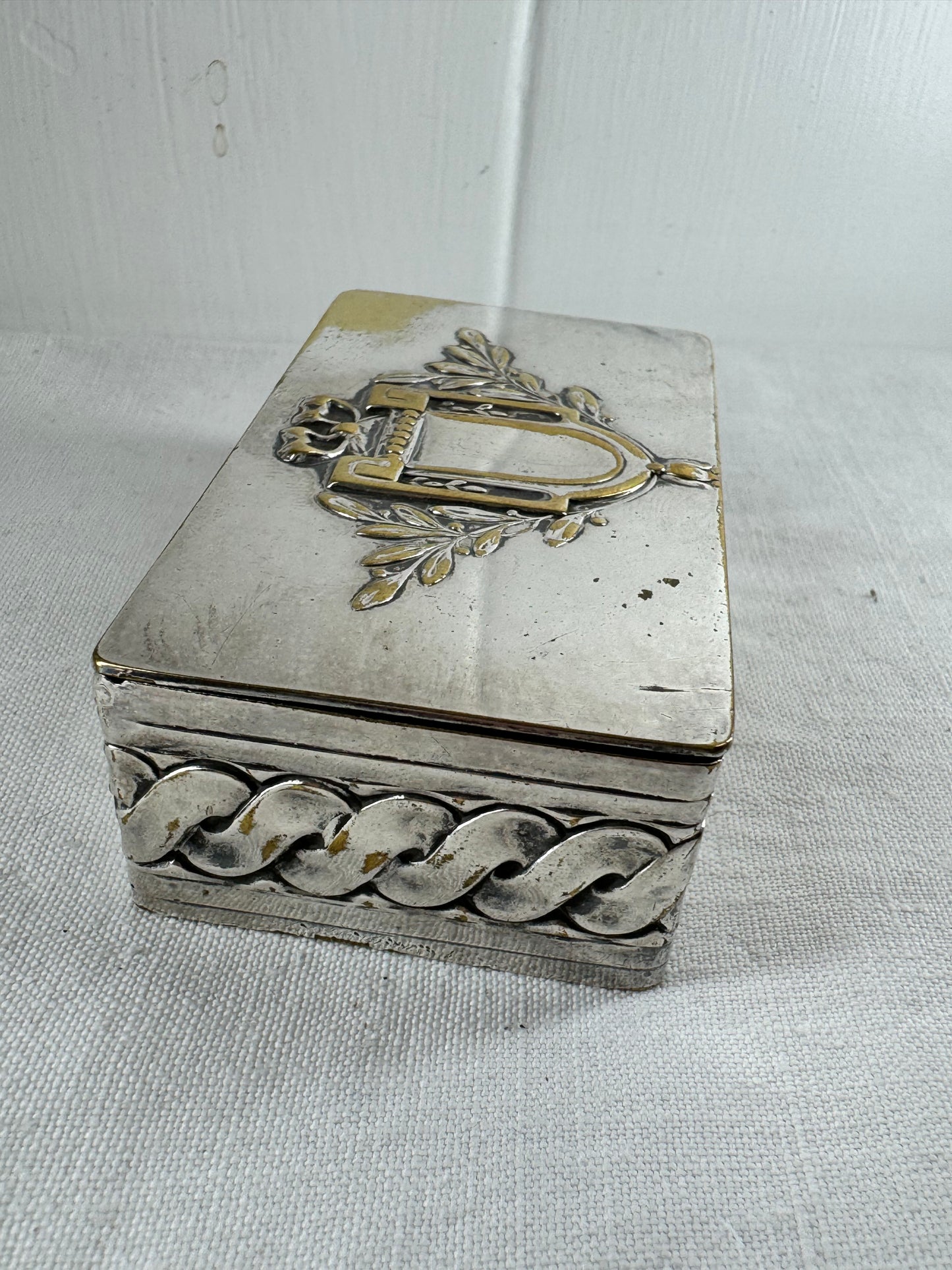 Kayser Dinnant (Kayserzinn) Silverplated Brass German Tablet/Pill/Snuff Box