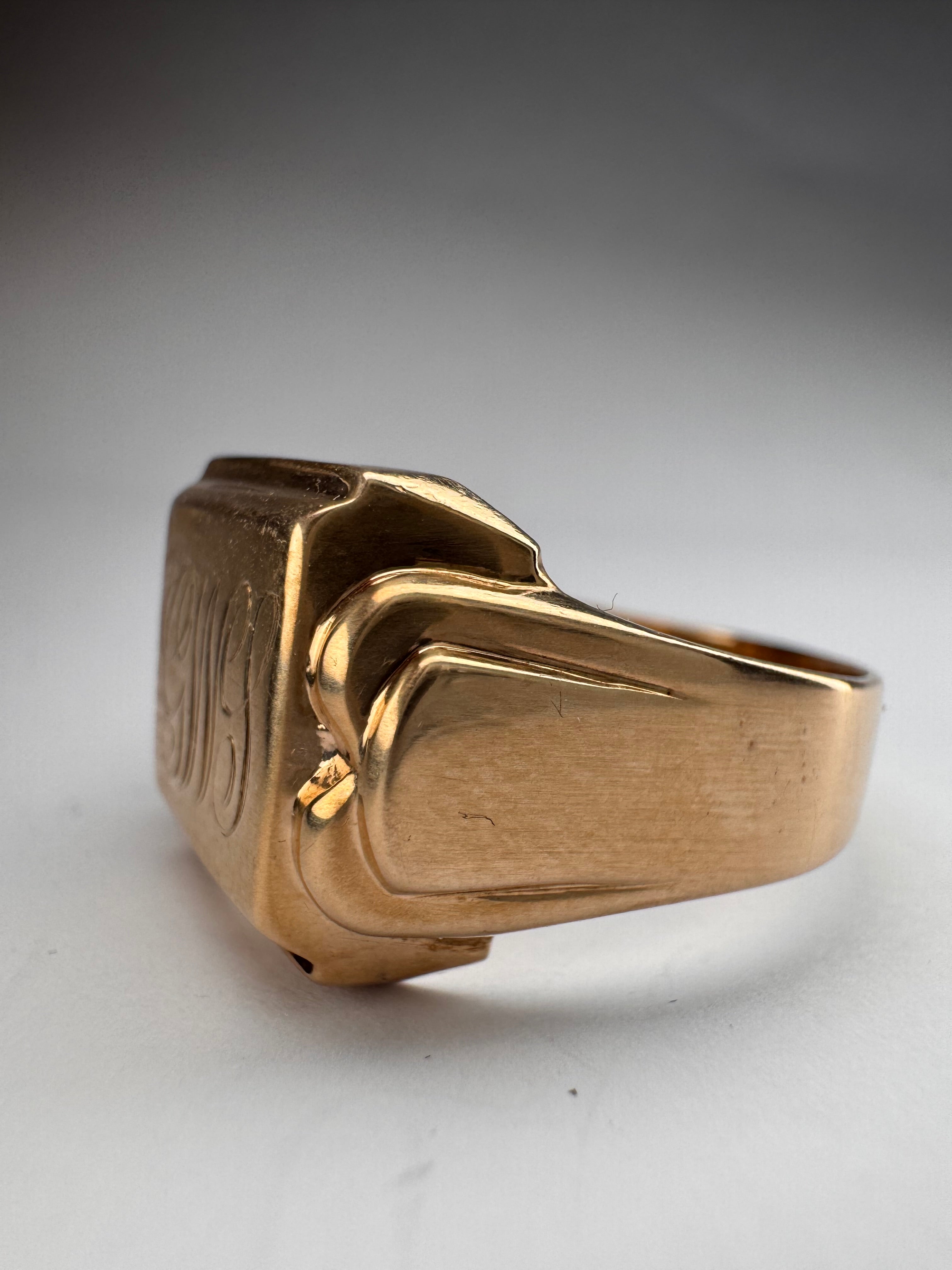 9ct Square Art Deco Style Yellow Gold Signet Ring