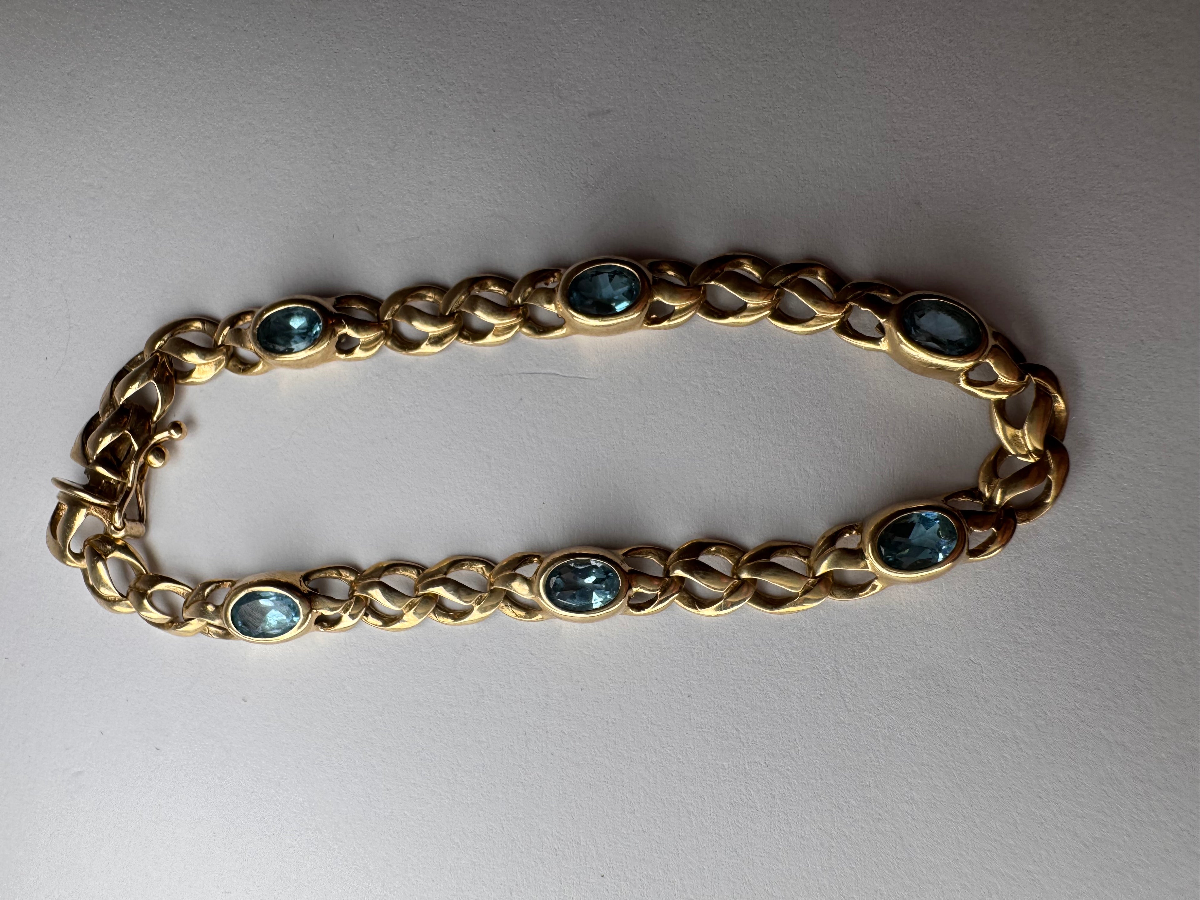 9ct Gold Aquamarine Bracelet