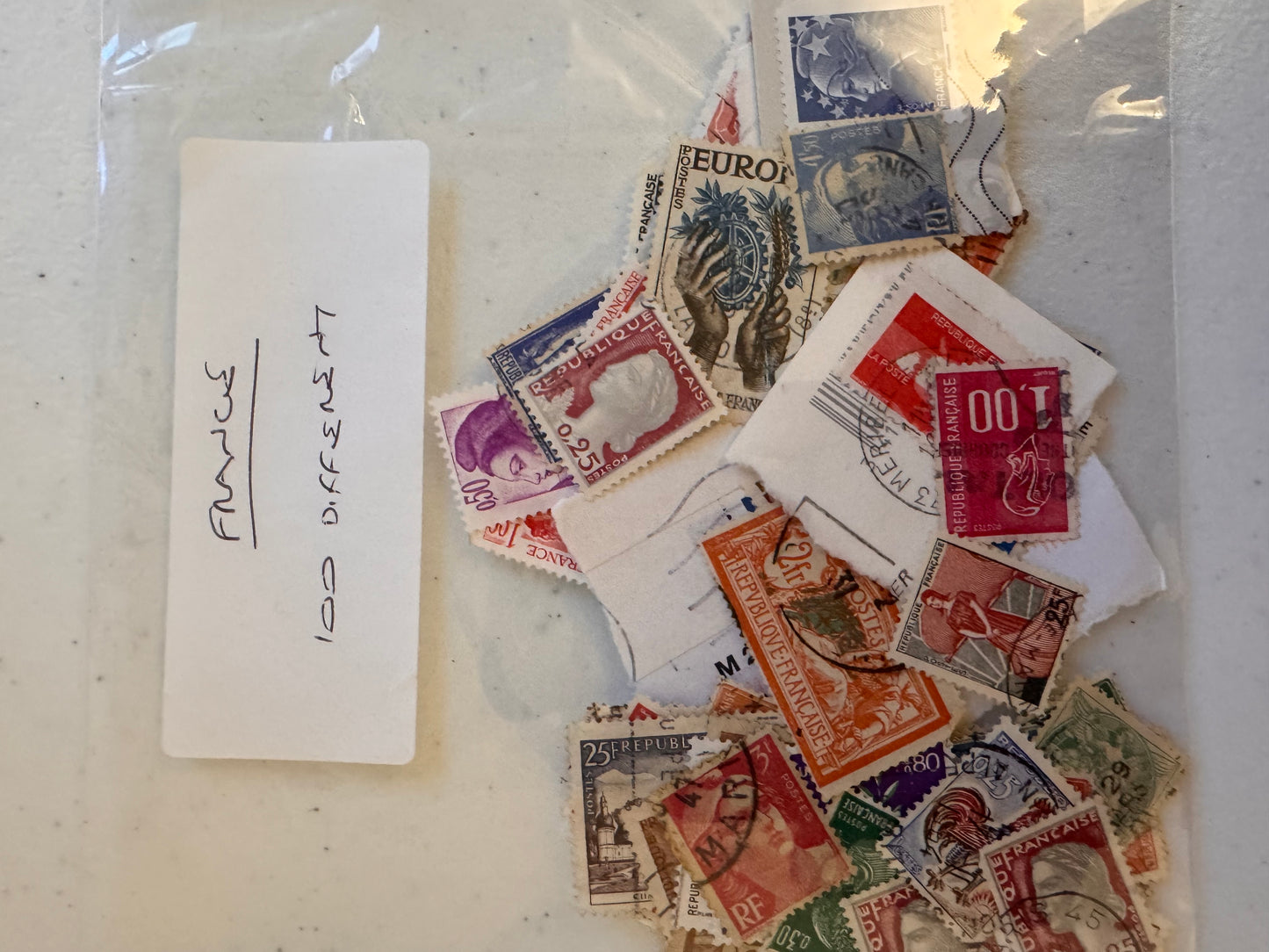 Lot 71: France Stamps x 200 (Estimate £10-20)