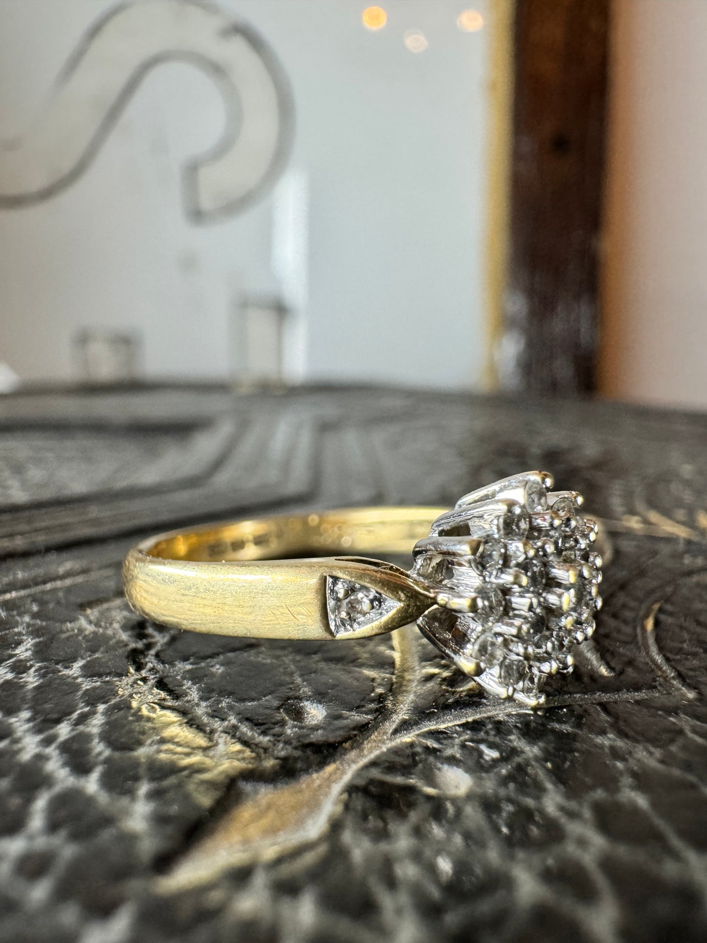 18ct Yellow Gold Diamond Cluster Ring