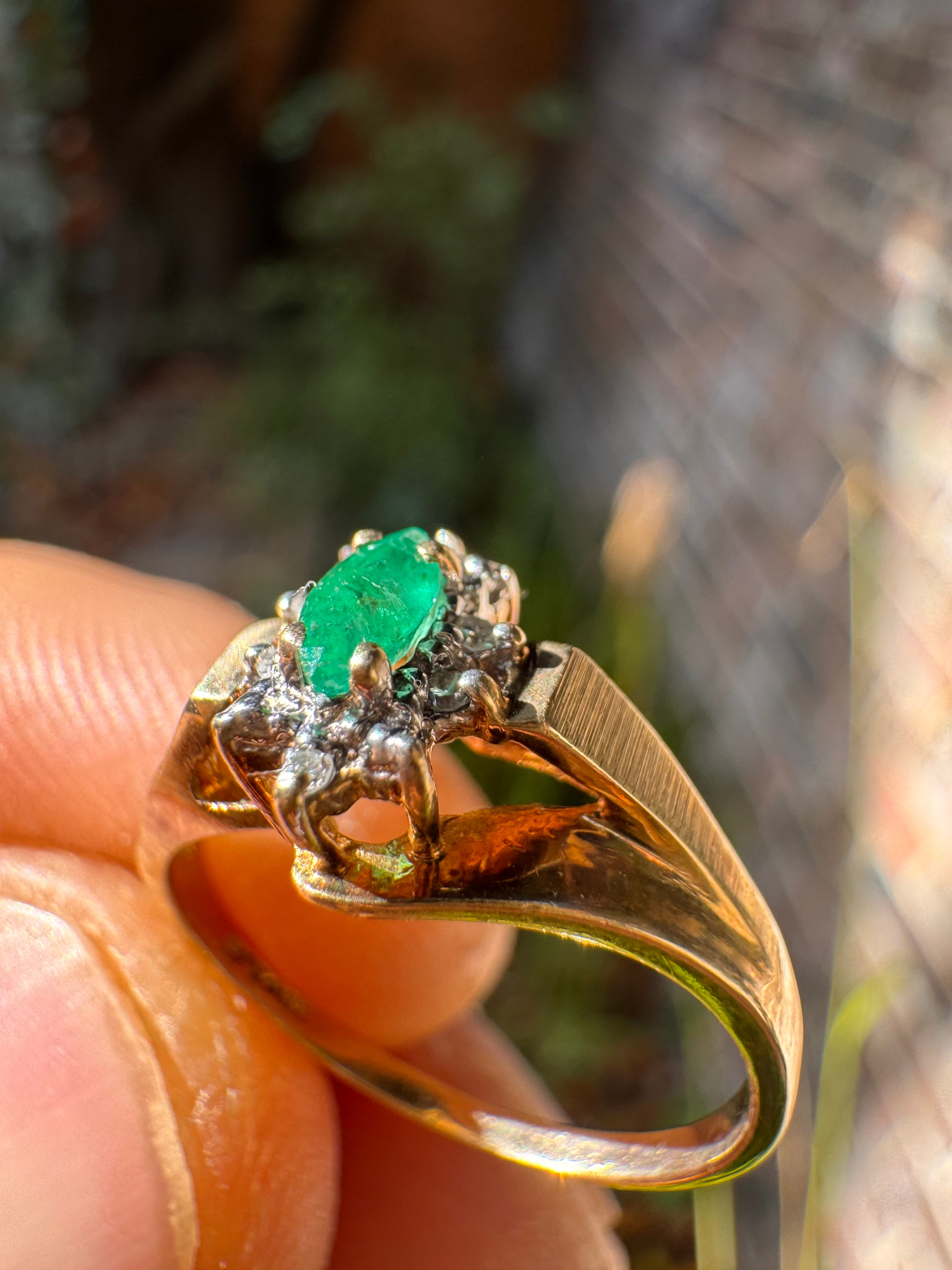 18ct Yellow Gold Emerald Diamond Ring