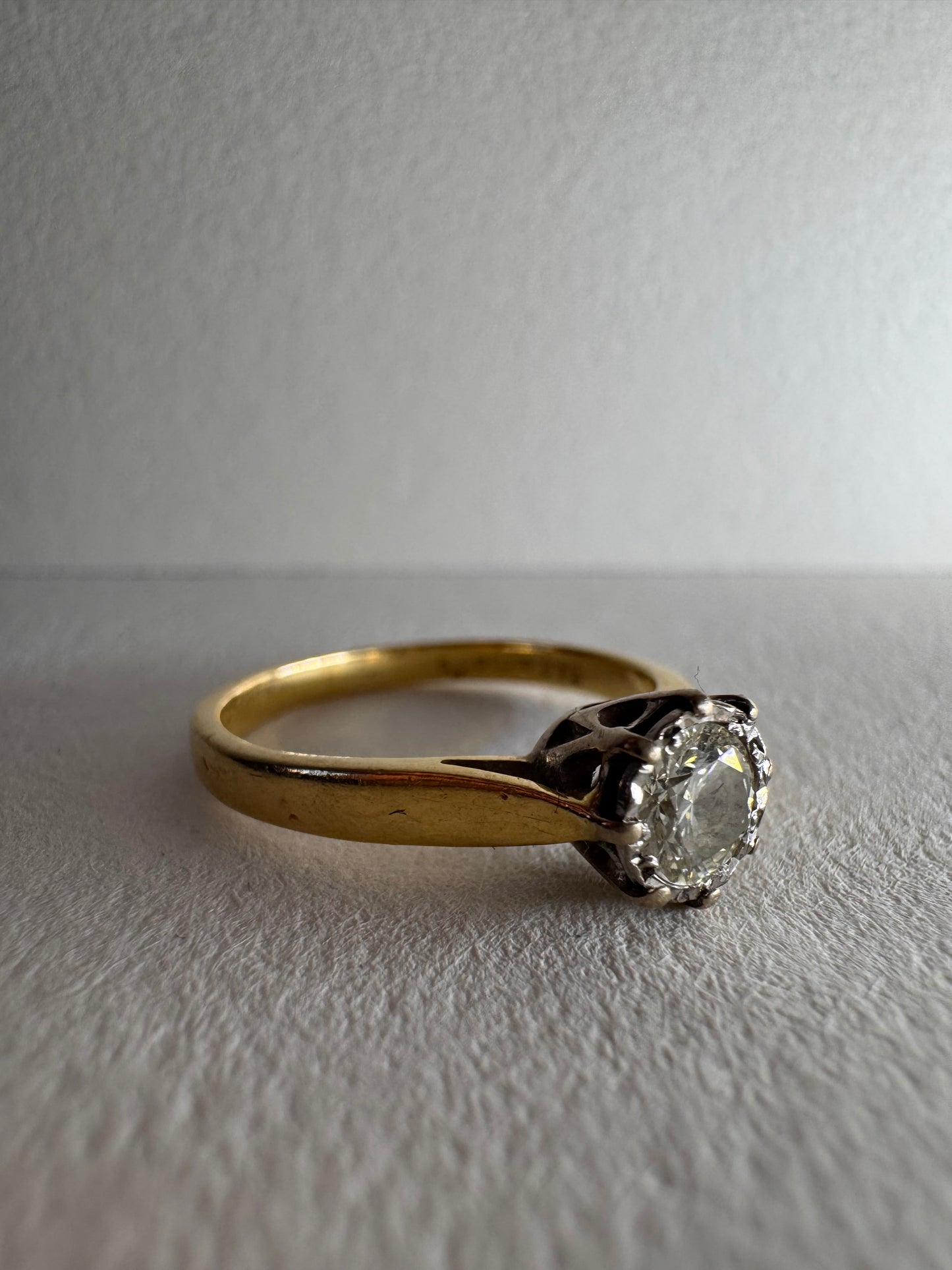 18ct Yellow Gold Diamond Solitaire Ring