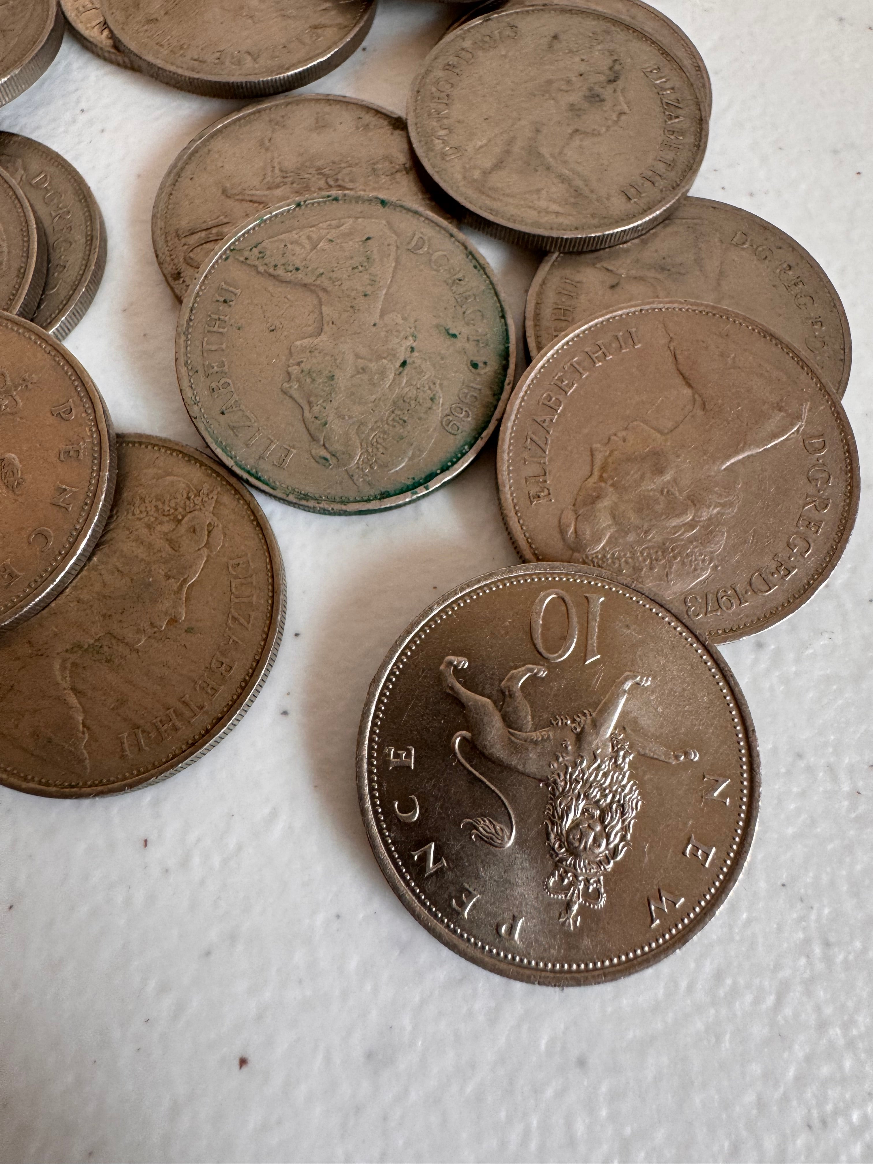 Lot 36: Old 10p jolot (Estimate £5-10)