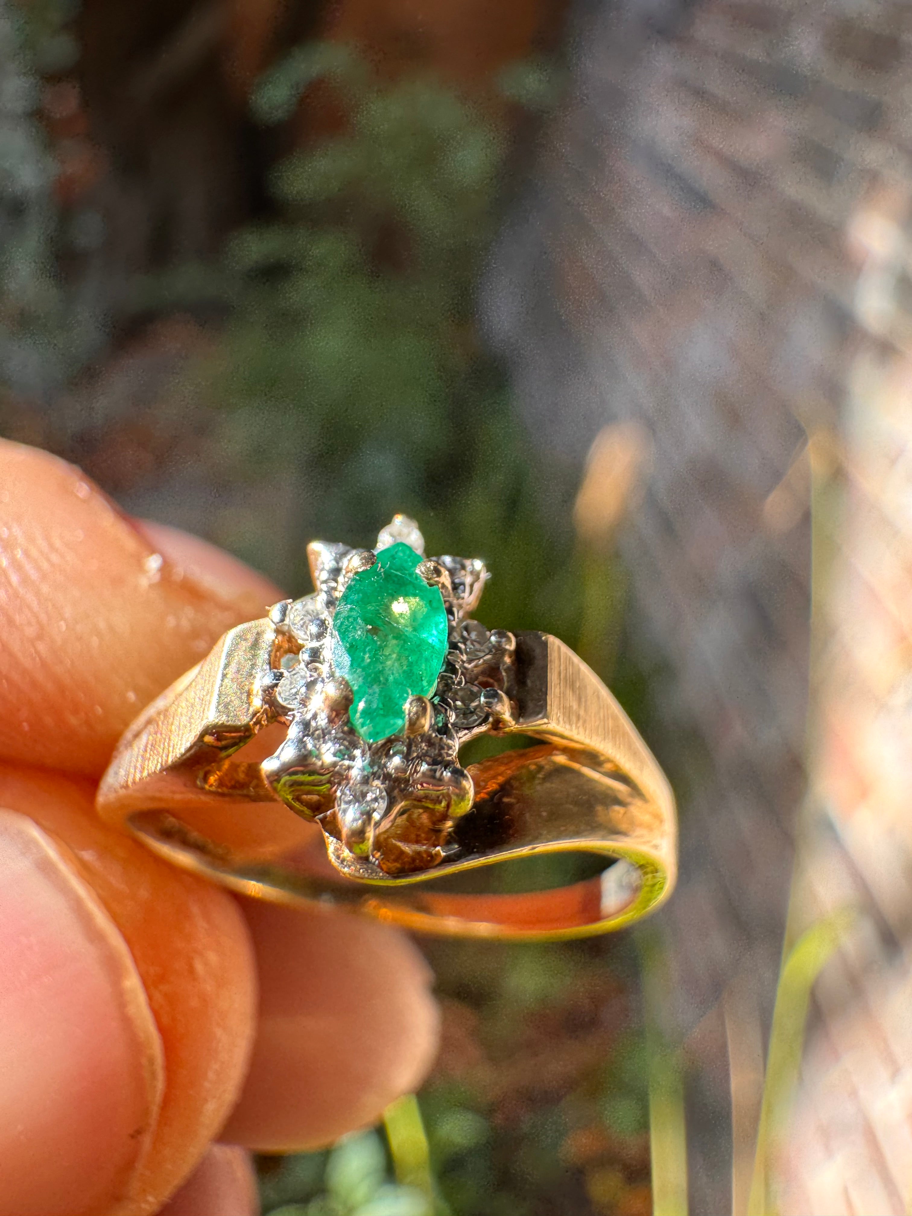 18ct Yellow Gold Emerald Diamond Ring