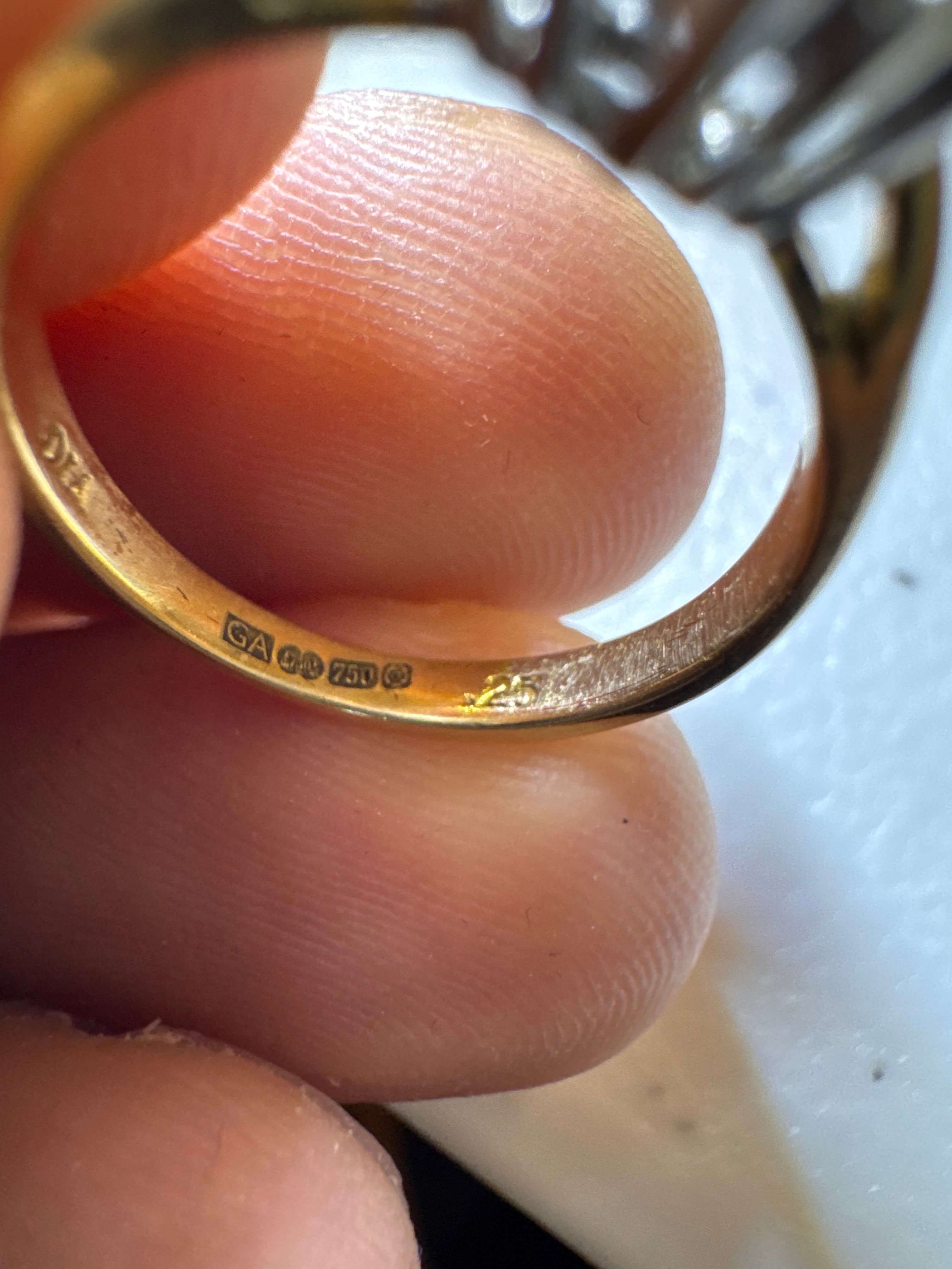 18ct Yellow Gold Diamond Cluster Ring