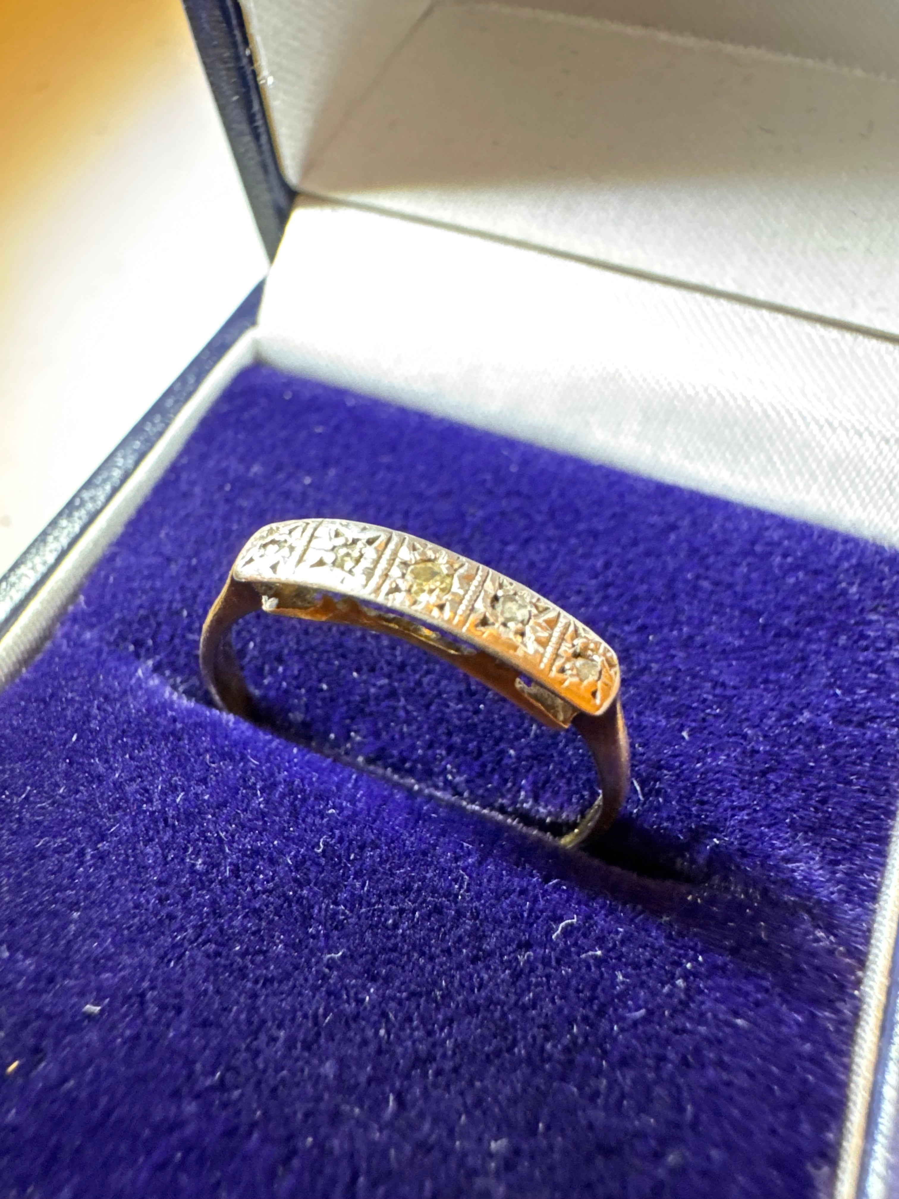 18ct Yellow Gold Platinum Diamond Solitaire Ring