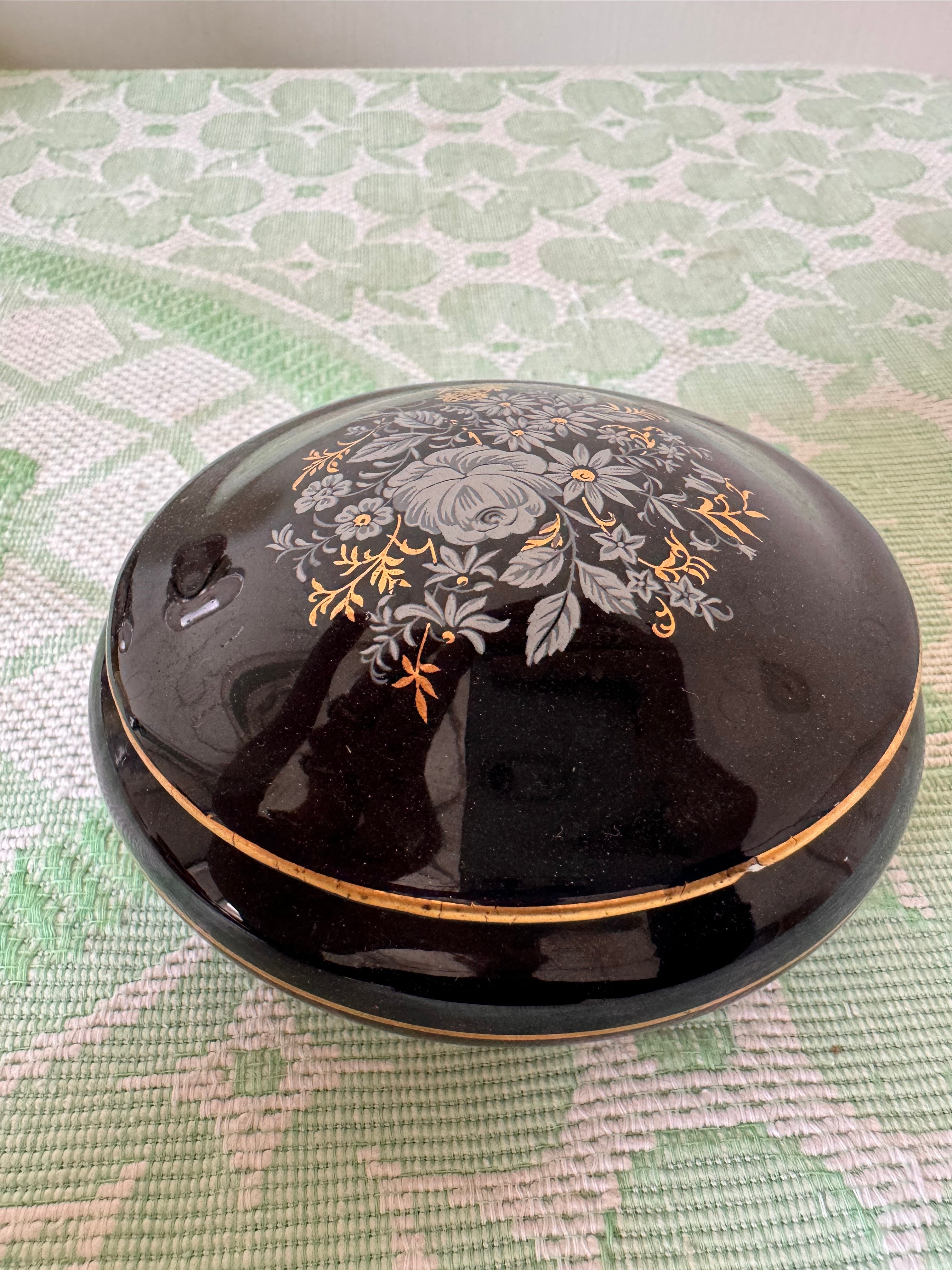 A la Main Peit Italian vintage blue ceramic porcelain - shows slight chips