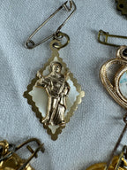 9 Vintage Religious Pin Badges joblot (SICILY HOUSE)