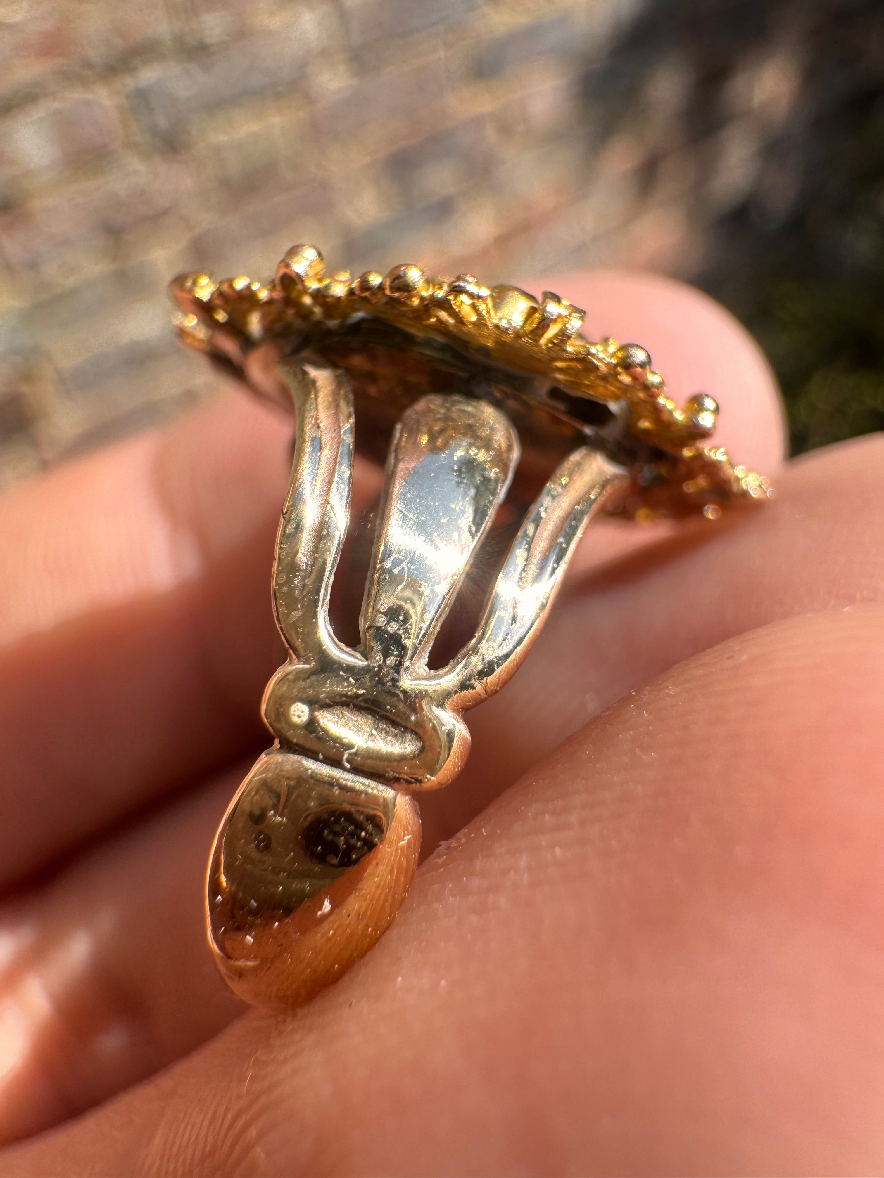 18ct Cheridot Broach on 9ct Ring