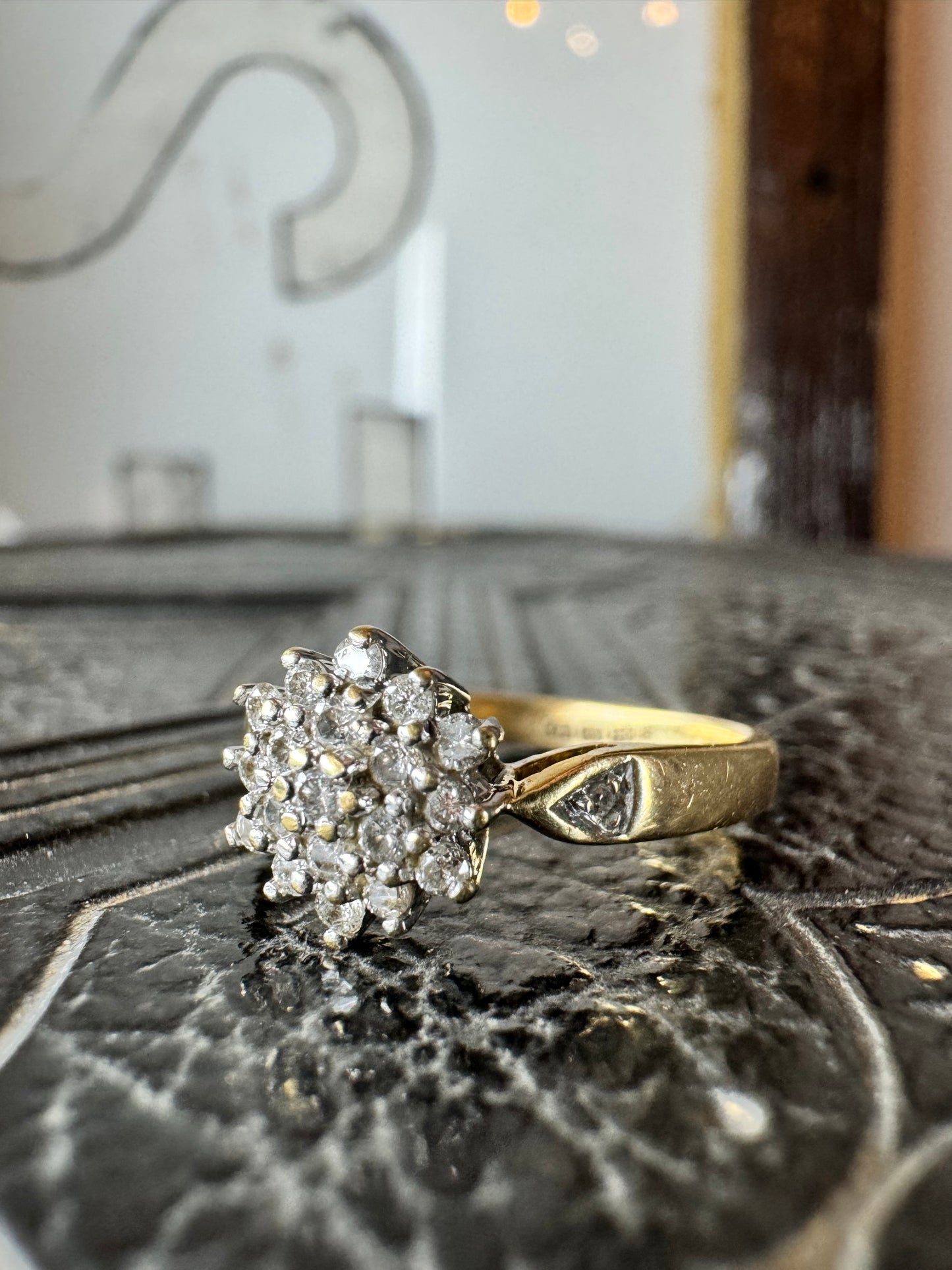 18ct Yellow Gold Diamond Cluster Ring