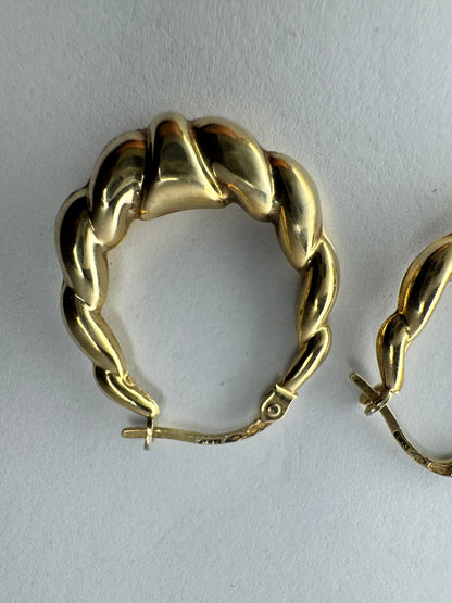 Pretty 9ct Yellow Gold Vintage Earrings