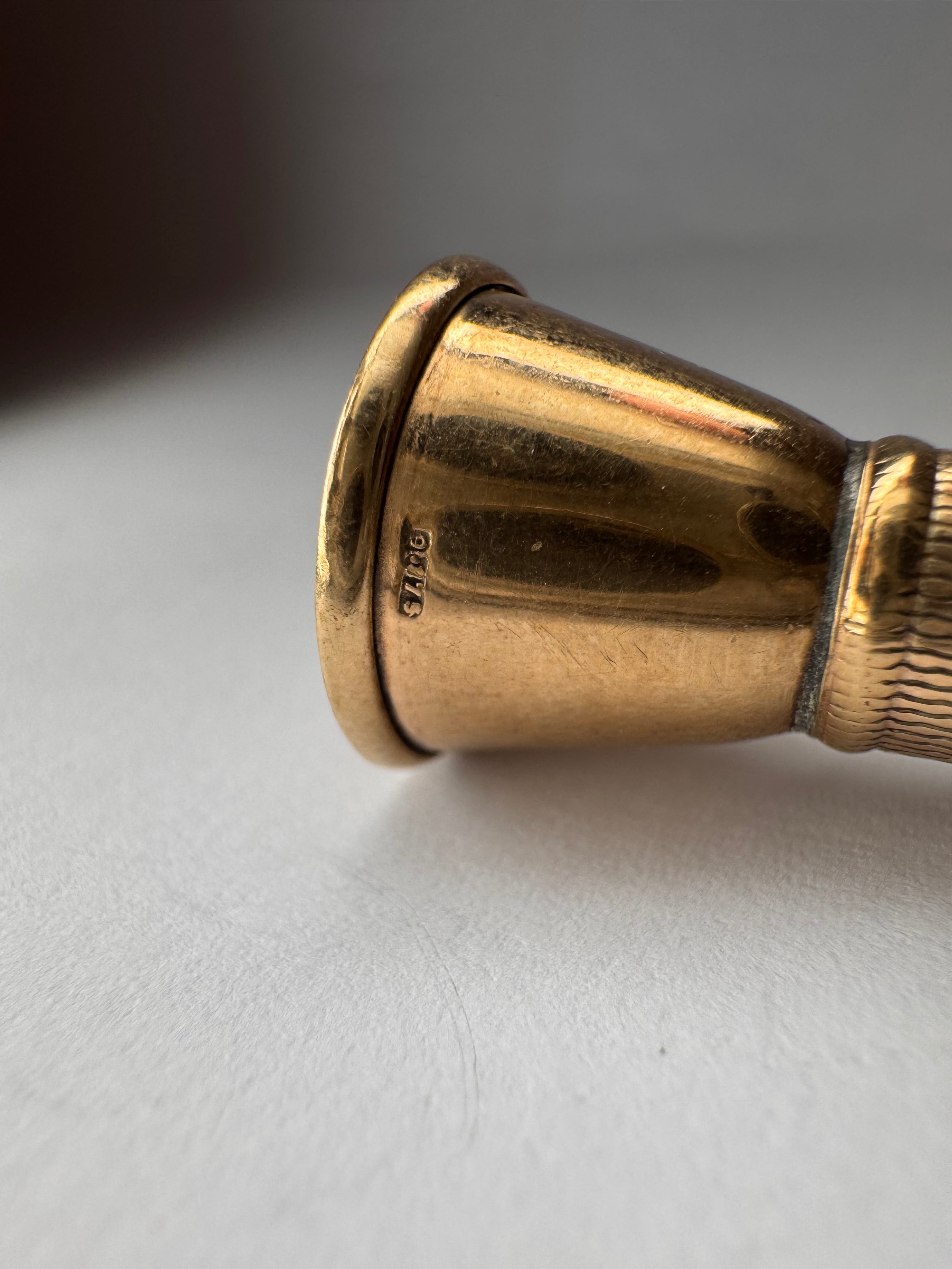 9ct Solid Gold Cigar Piercer